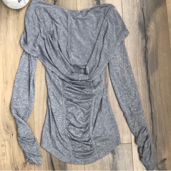 ⭐️Zella,Flattering All Shirred Up Hoodie,Lightweight & So Soft,Hooded, Size XS - Picture 12 of 13